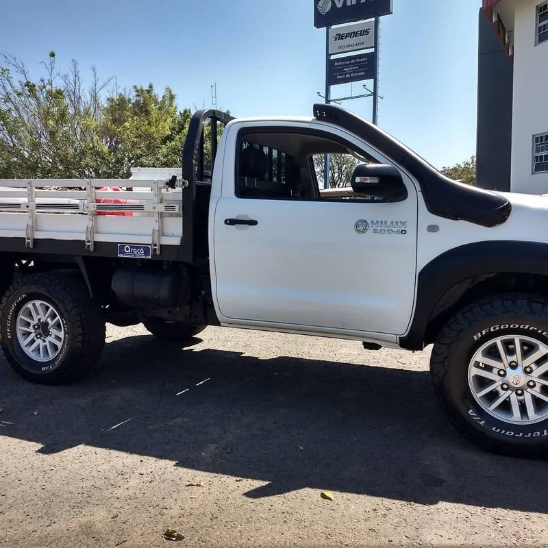 Hilux branca