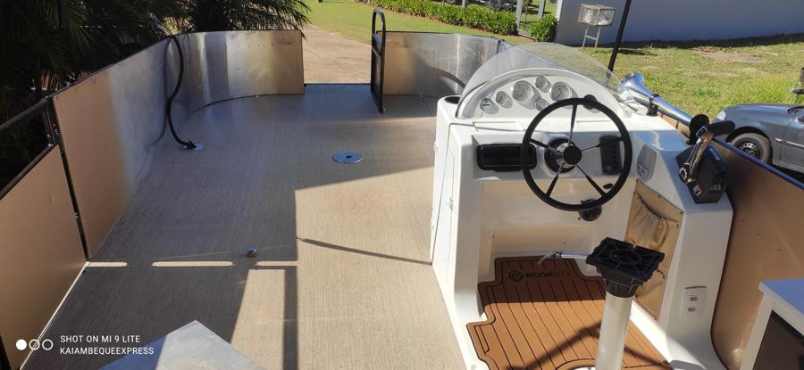 Deck do pontão limpo
